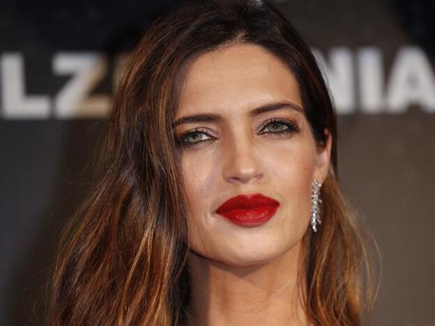 Cómo no renunciar a una prenda de entretiempo, por Sara Carbonero