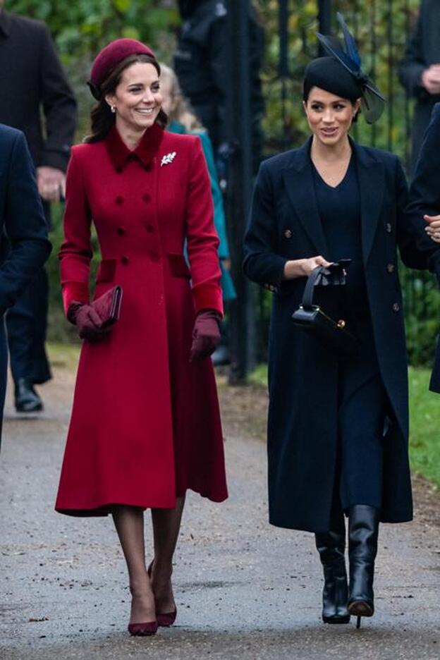 Los looks de Kate Middleton y Meghan Markle en Navidad, al detalle: duelo de estilo de abrigos