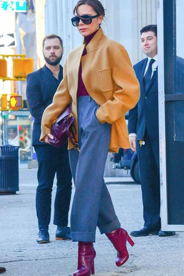 Zara clona las botas deseadas de Victoria Beckham | Mujer Hoy