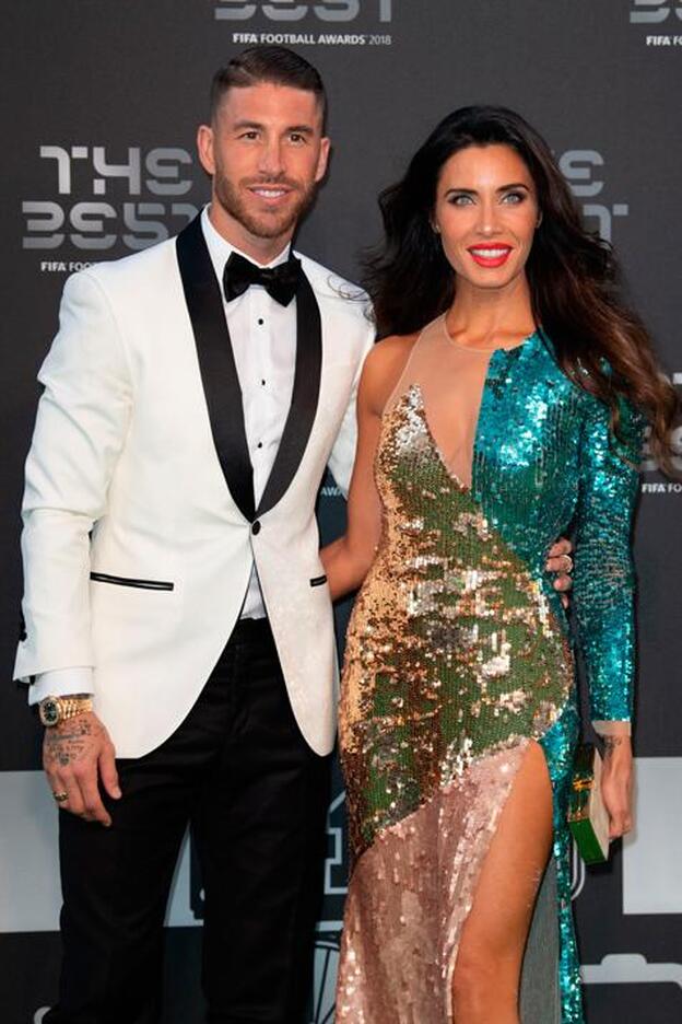 El posado navideño de Sergio Ramos y Pilar Rubio