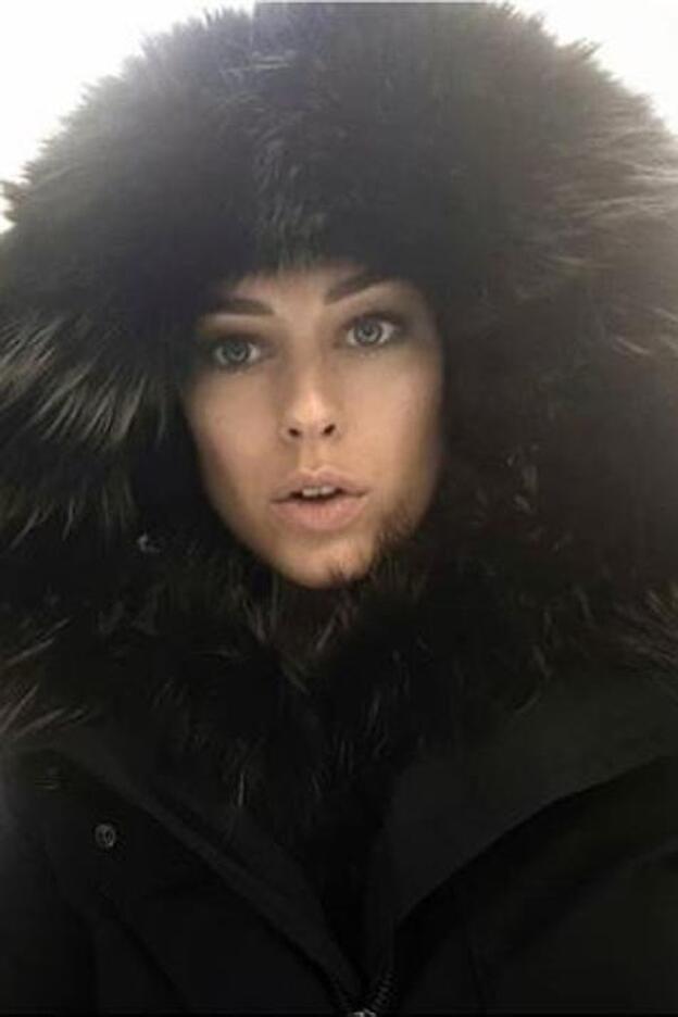 El abrigo favorito de las famosas para ir calentita este invierno