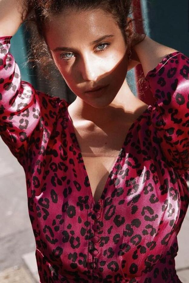 El vestido más salvaje de María Pedraza que podrás copiar en la versión XXL