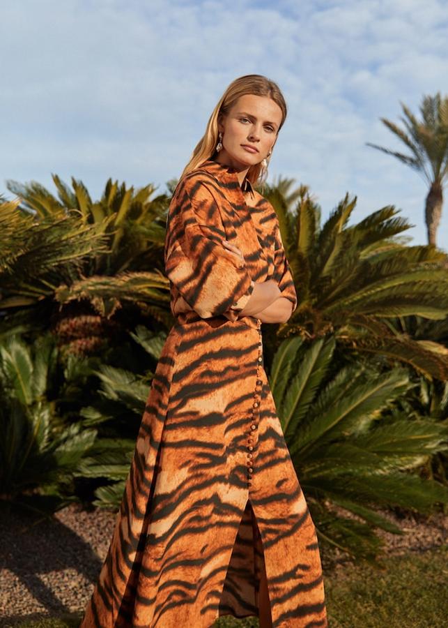 Mango lanza un estampado viral de tigre que arrasa
