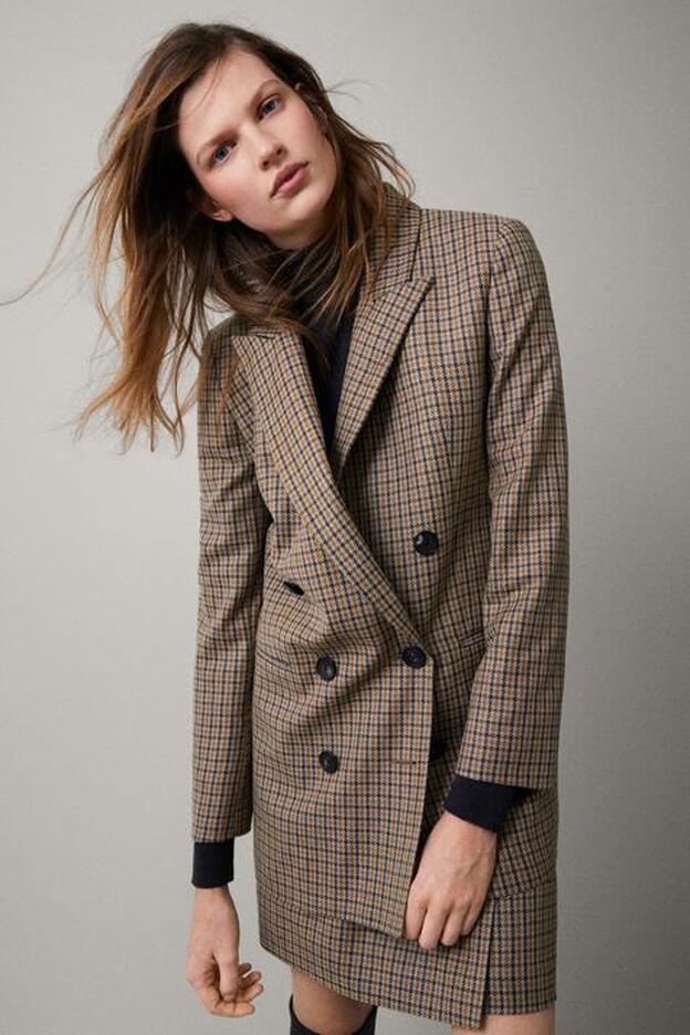 Esta temporada la americana se lleva oversize o súper ajustada