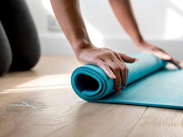 5 posturas de yoga para reforzar el abdomen