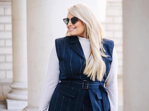 Esta instagramer curvy tiene el truco perfecto para lucir tipazo con un vestido de Primark