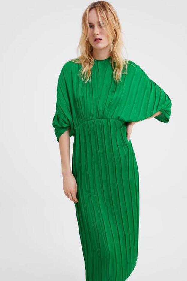 El vestido de Valentino que ha clonado Zara (y es más bonito que el original)