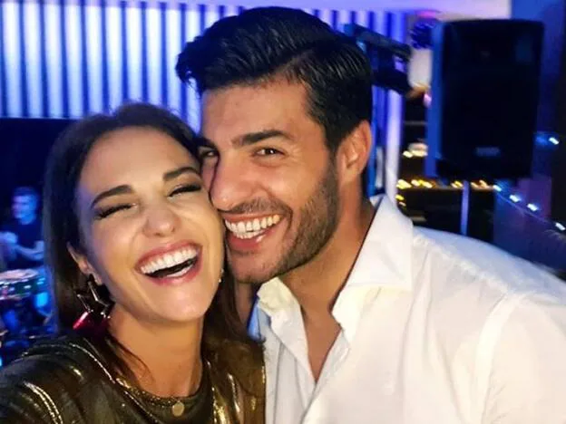 Esta es la foto con la que Paula Echevarría felicitó el cumpleaños a Miguel Torres. Pincha sobre la foto para ver las parejas de famosos que comenzaron a salir en 2018./instagram.