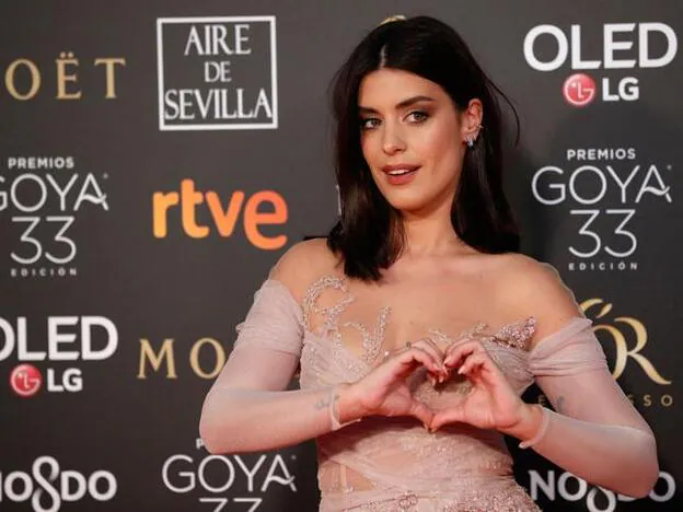Dulceida posa en la alfombra roja de los Premios Goya 2019. Pincha sobre la foto para ver todos los looks de la alfombra roja./gtres.