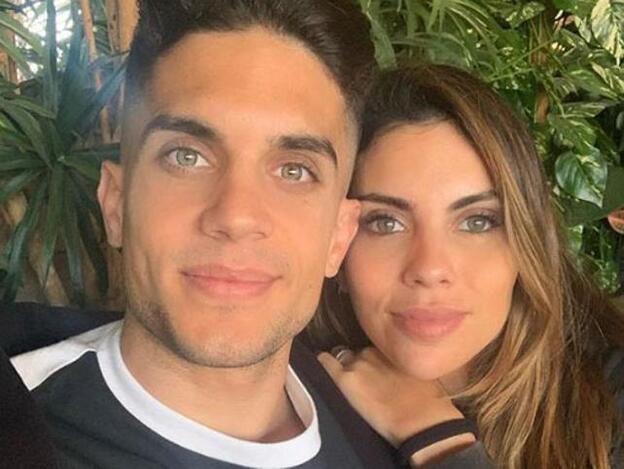 Marc Bartra y Melissa Jiménez derrochan amor en su quinto aniversario