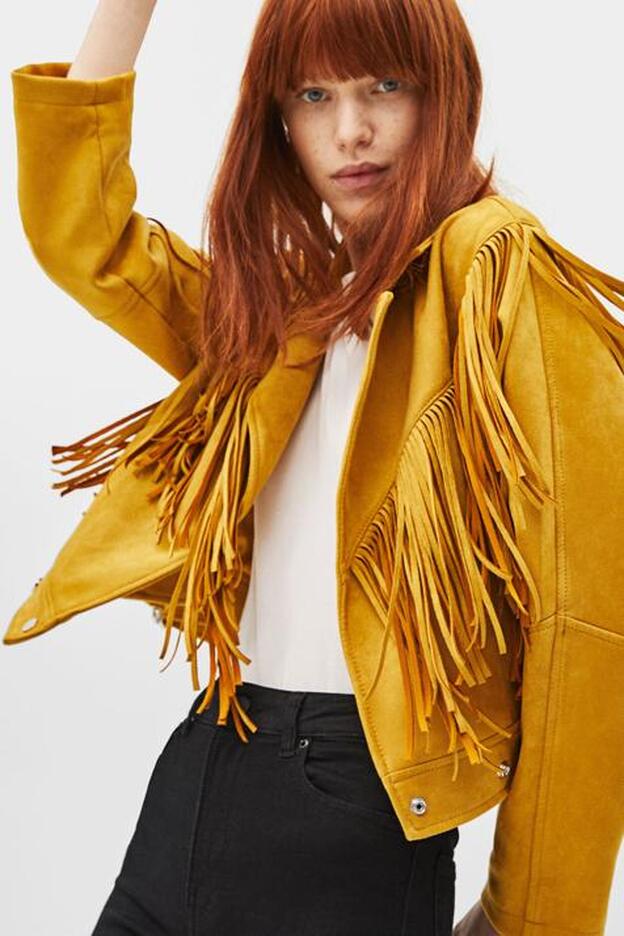Los flecos triunfan en la tendencia de primavera de Bershka