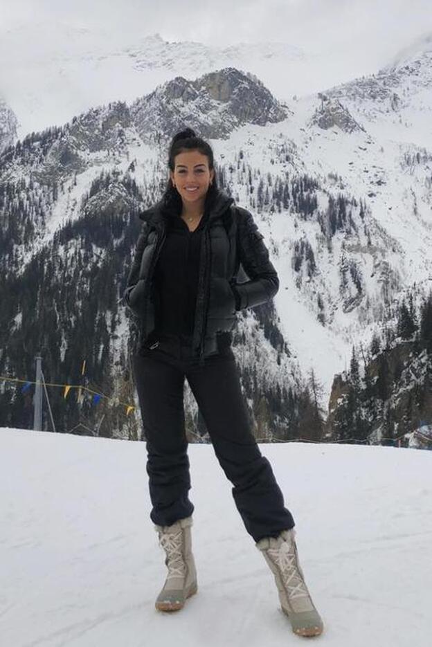 Georgina Rodríguez se evade de las críticas con una escapada a la nieve