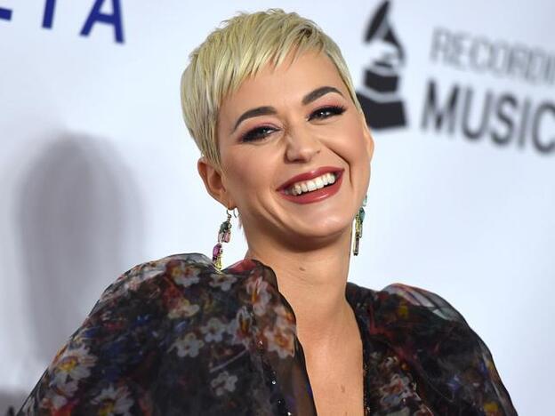 Katy Perry se convierte en meme por su vestido en los Premios Grammy