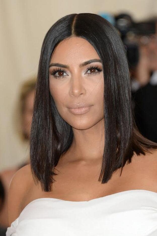 Kim Kardashian muestra las efectos de la psoriasis en su piel. Pincha sobre la foto para ver los mejores culos de las famosas./cordon press.