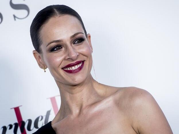 Eva González y otras famosas que ya han lucido los labios cereza: el color más sexy para primavera