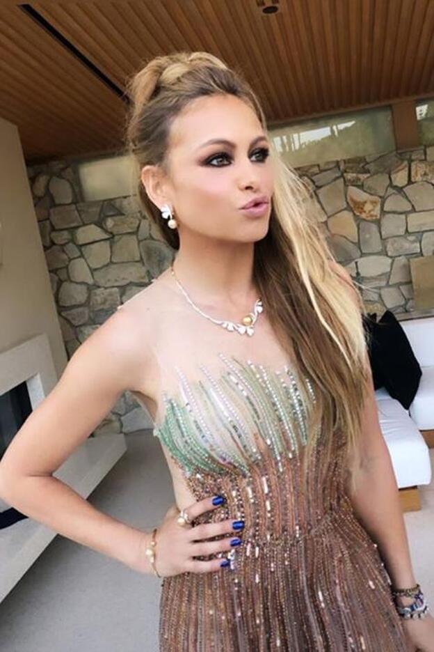 El problema de Paulina Rubio con los zapatos en la noche de los Oscar que nadie vio