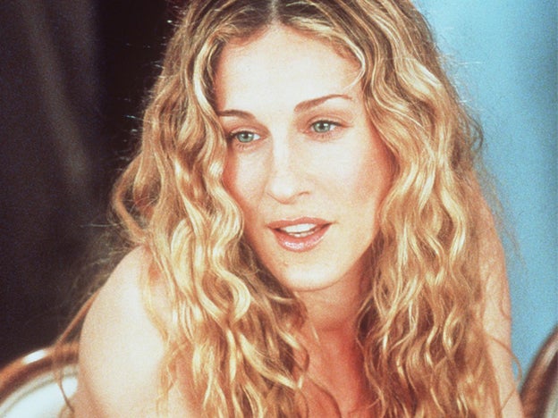 El pelo rizado de Carrie Bradshaw vuelve a estar de moda