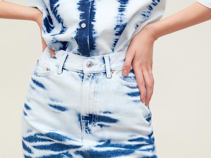 15 minifaldas de Zara que no vas a querer dejar de llevar esta primavera