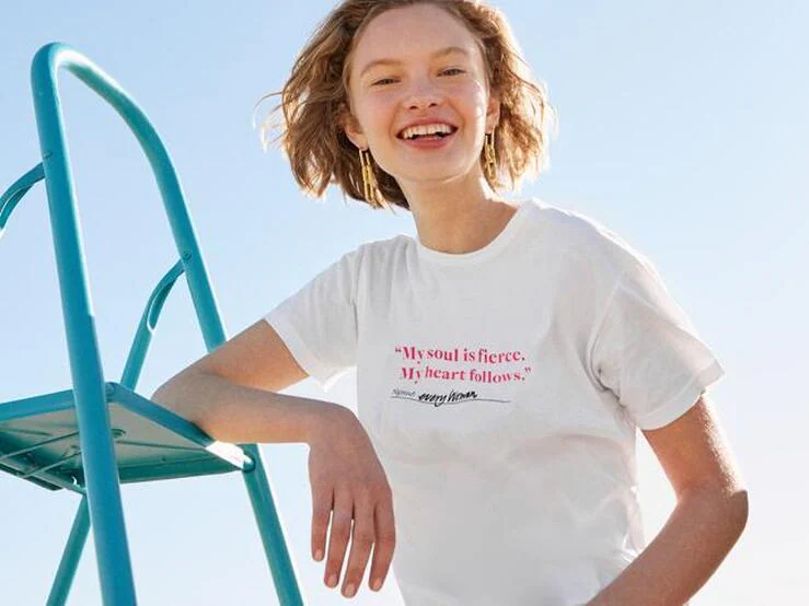 Las camisetas con mensajes feministas para el 8M que querrás tener en tu armario