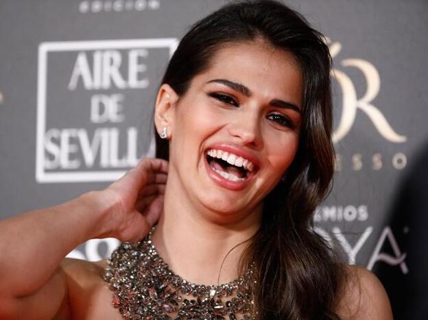 El zasca de Sara Sálamo a sus 'haters': "Me toco la barriga porque me sale del moño"