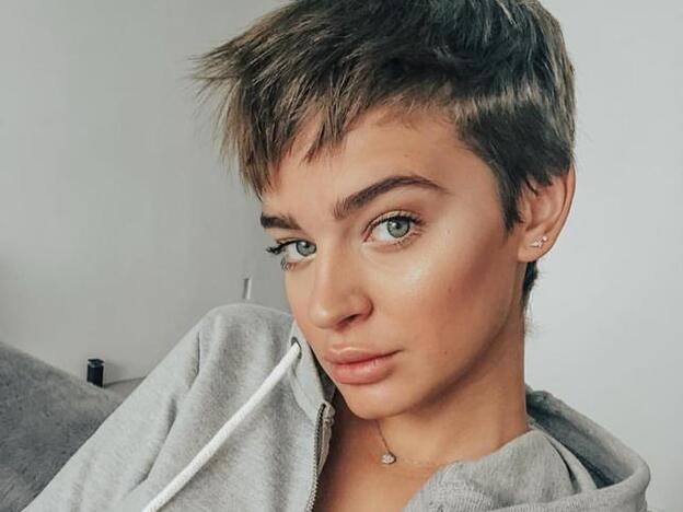 Laura Escanes ya tiene en su armario la sudadera con más 'girl power' de Zara