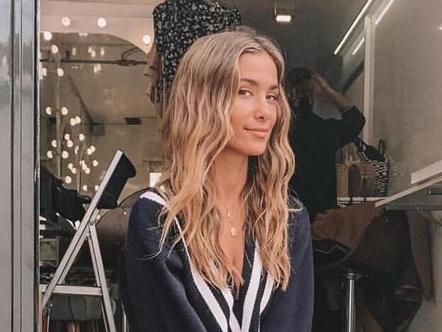 María Pombo ha dado con la nueva versión del clásico jersey marinero