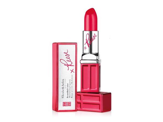 Este es el color de barra de labios que usa Reese Witherspoon para celebrar el 8 de marzo