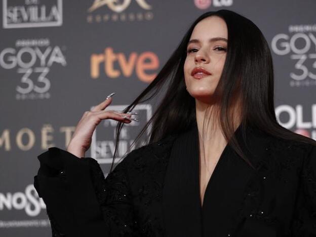 Rosalía sorprende en Instagram con un inesperado y nuevo color de pelo