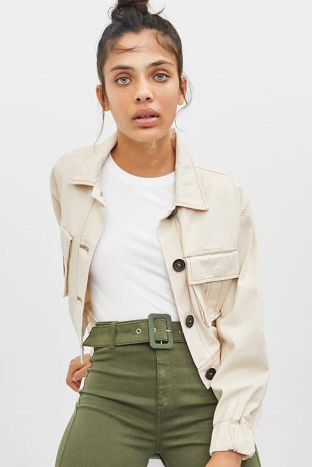 Los pantalones de Bershka que hacen tipazo y están a punto de agotarse