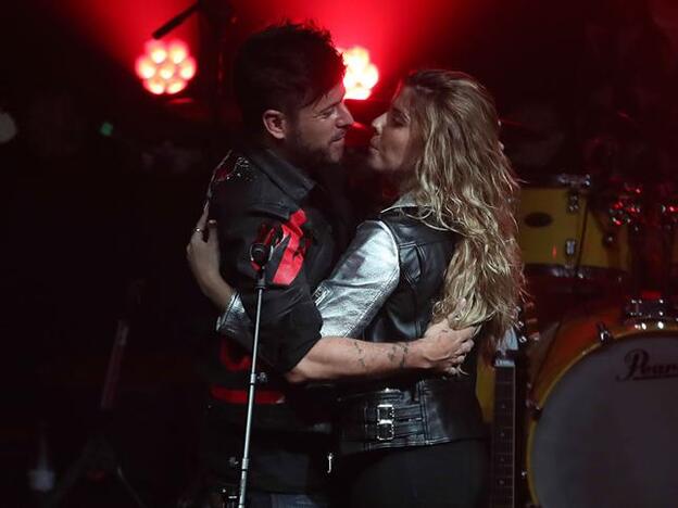 Miriam Rodríguez y Pablo López en los Premios Cadena Dial 2019. Pincha sobre la foto para ver las parejas que han comenzado a salir este año./gtres.