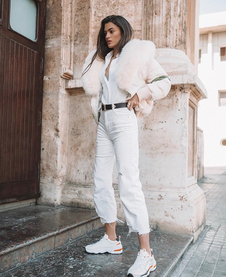 Looks blanco total de Bershka para marcarte un Marta Lozano