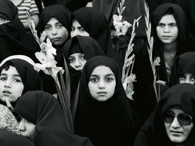 Fotografía del Aniversario de la mujer Islámica en Teherán (1979)./Christine Spengler