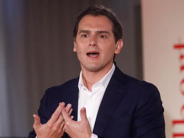 Cambian el nombre de Albert Rivera en la listas electorales y Twitter estalla