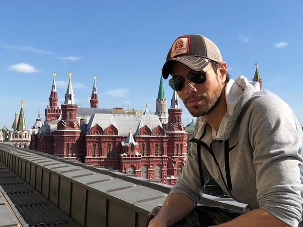 La conversación más 'seria' de Enrique Iglesias y su hijo Nicholas