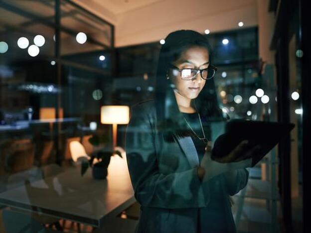 Trabajar por la noche puede acelerar la menopausia