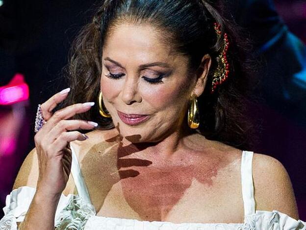 Los mejores memes de la confirmación de Isabel Pantoja para 'Supervivientes 2019'