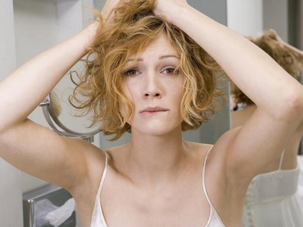 ¿Padeces de sudor excesivo aunque no haga calor? Podrías estar sufriendo hiperhidrosis