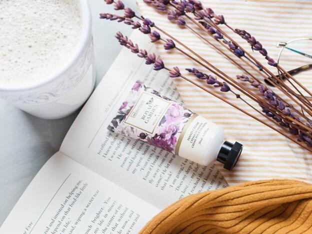 Los sorprendentes usos que (probablemente) desconoces del aceite esencial de lavanda