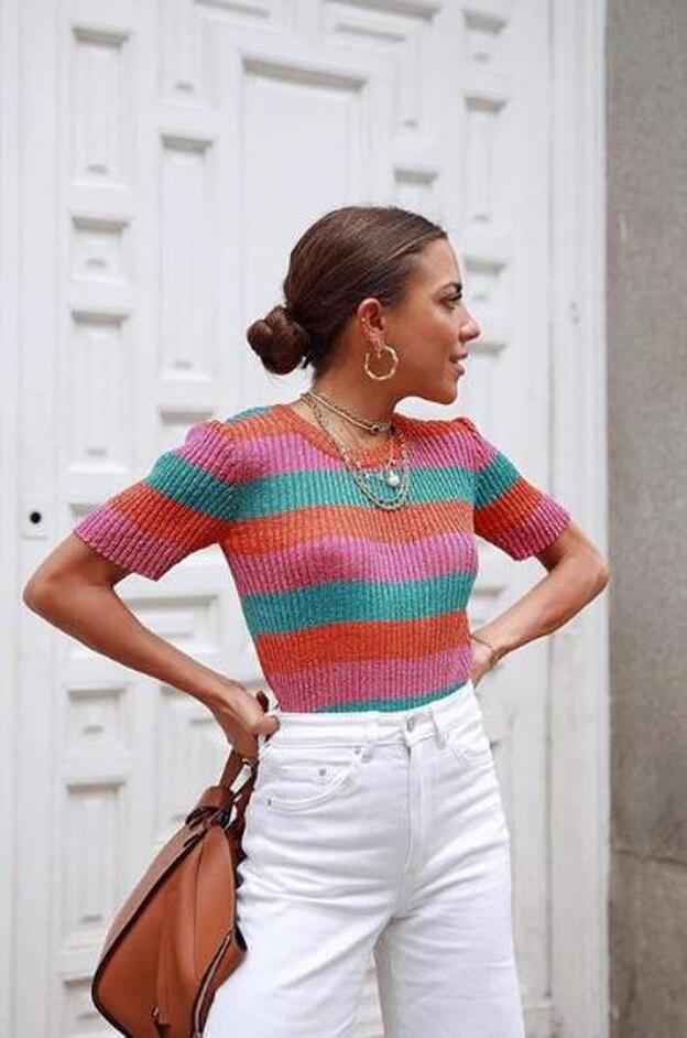 My peep toes le pone color a este día lluvioso con un look sobresaliente