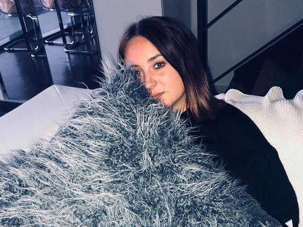 La 'pullita' de Rocío Flores a su madre en la felicitación a su padre