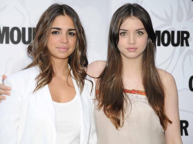 El reencuentro de 'El internado': Ana de Armas conoce al hijo de Elena Furiase