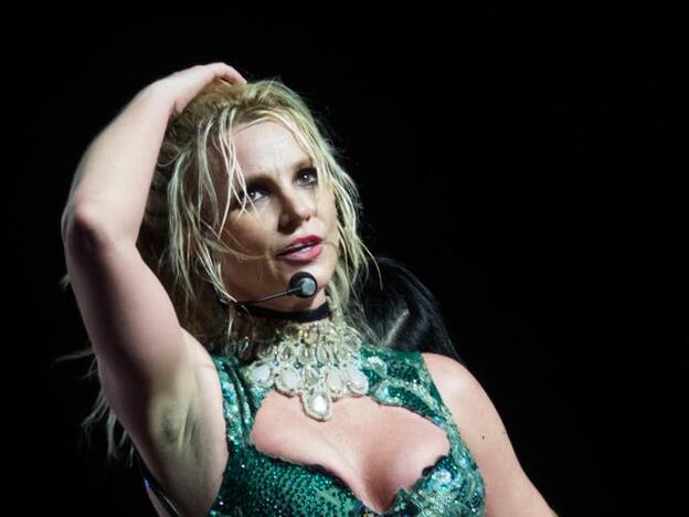 Britney Spears se refugia en el yoga tras su paso por el psiquiátrico