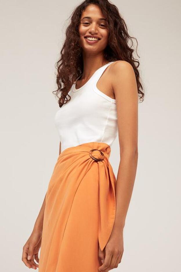 Ya tenemos falda pareo favorita para este verano 2019