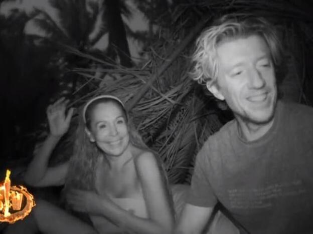 Isabel Pantoja y Colate juntos en la cama