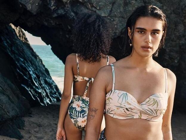 Se hace viral la foto de una modelo curvy de H&M posando en bikini