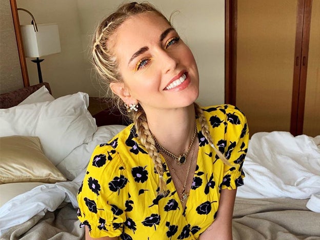 Chiara Ferragni se tiñe el pelo de rosa y luego de verde ¡en el mismo día!
