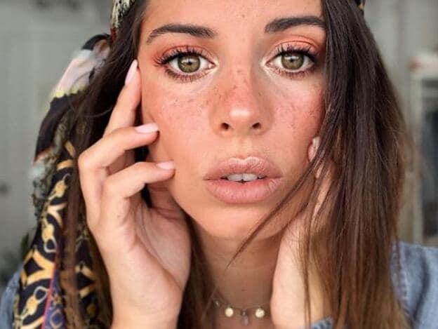 Haz click en la imagen para descubrir el labial favorito de cada influencer: de Laura Escanes a María Pombo./instagram