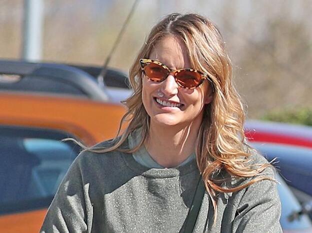 Alba Carrillo sufre un descuido en directo y deja a la vista su ropa interior