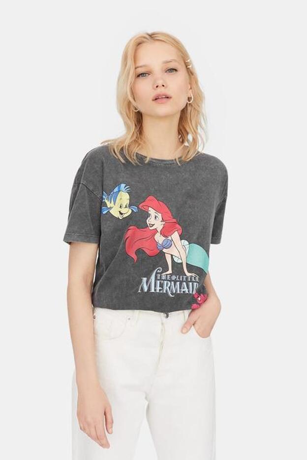 Esta es la camiseta definitiva de La Sirenita y está en Stradivarius
