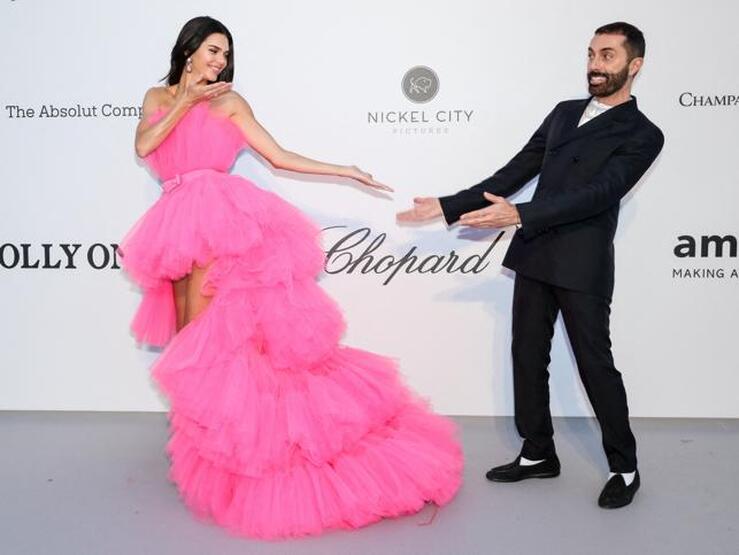 Las famosas ya llevan la colección de Giambattista Valli x H&M: ¿cuánto cuestan los vestidos?